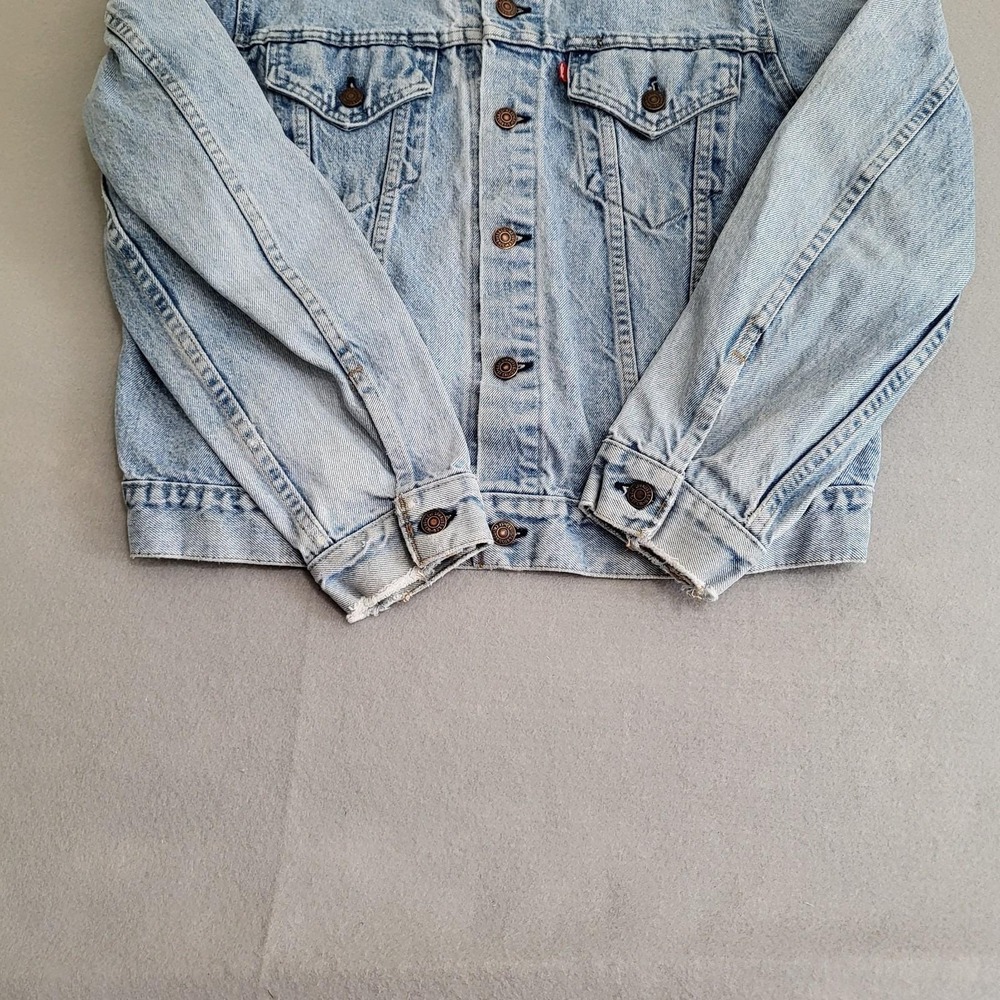 VTG Levi's Denim Blue Jean Trucker Jacket Made In USA Distressed Thrashed - Picture 5 of 13